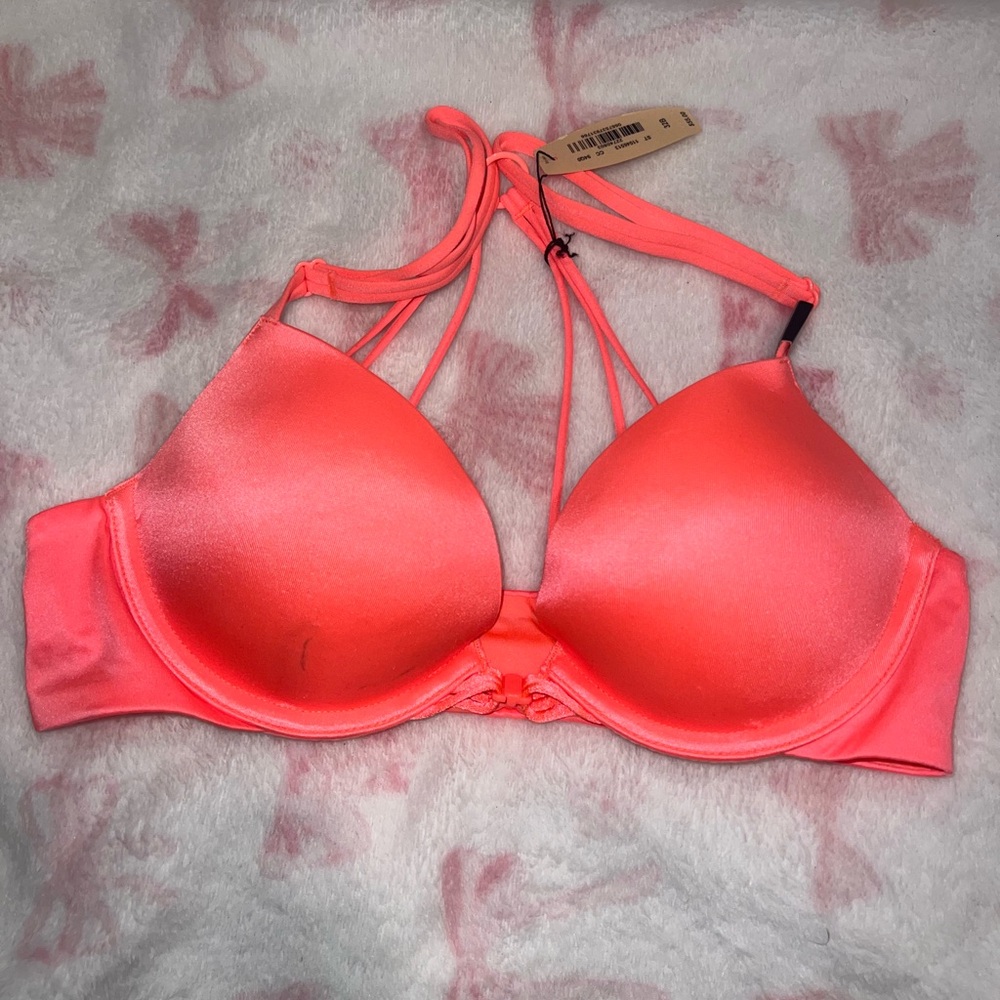 NWT Victoria's Secret Coral Strappy Bra